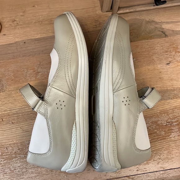 Drew Rose Women’s Shoes Mary Jane Leather Orthopedic Comfort Hook & Loop 10W - Picture 5 of 12